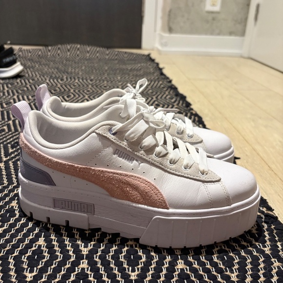 Puma Mayze Sneakers - Picture 2 of 2